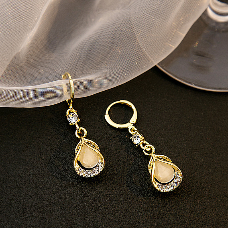 Party Water Droplet Shaped Rhinestone Ear Buckle Dangle Earrings 2024 - Flycurvy 