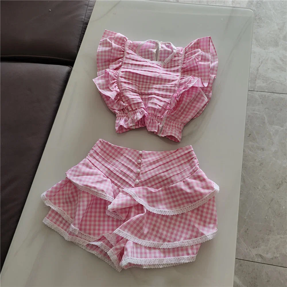 Toloer Plaid Ruffle Crop Top And Shorts Set-Outfit Ideas