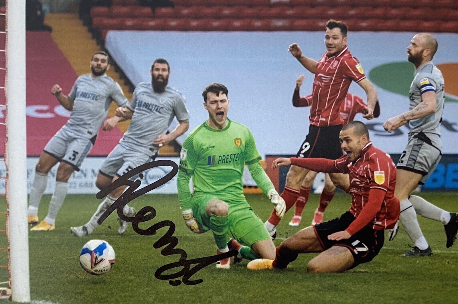 Ramirez Howarth Genuine Hand Signed Lincoln City 6X4 Photo Poster painting 2