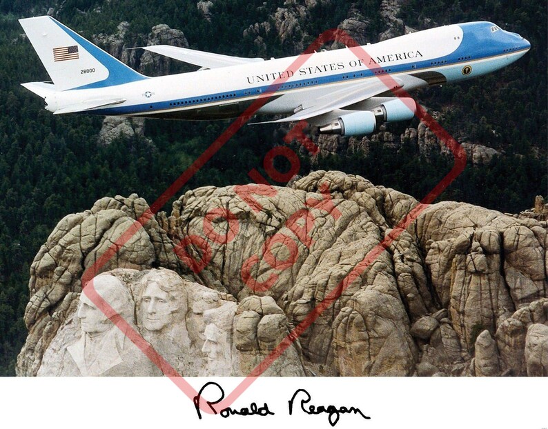 Ronald Reagan Air Force One 8.5x11 Autographed Signed Reprint Photo Poster painting