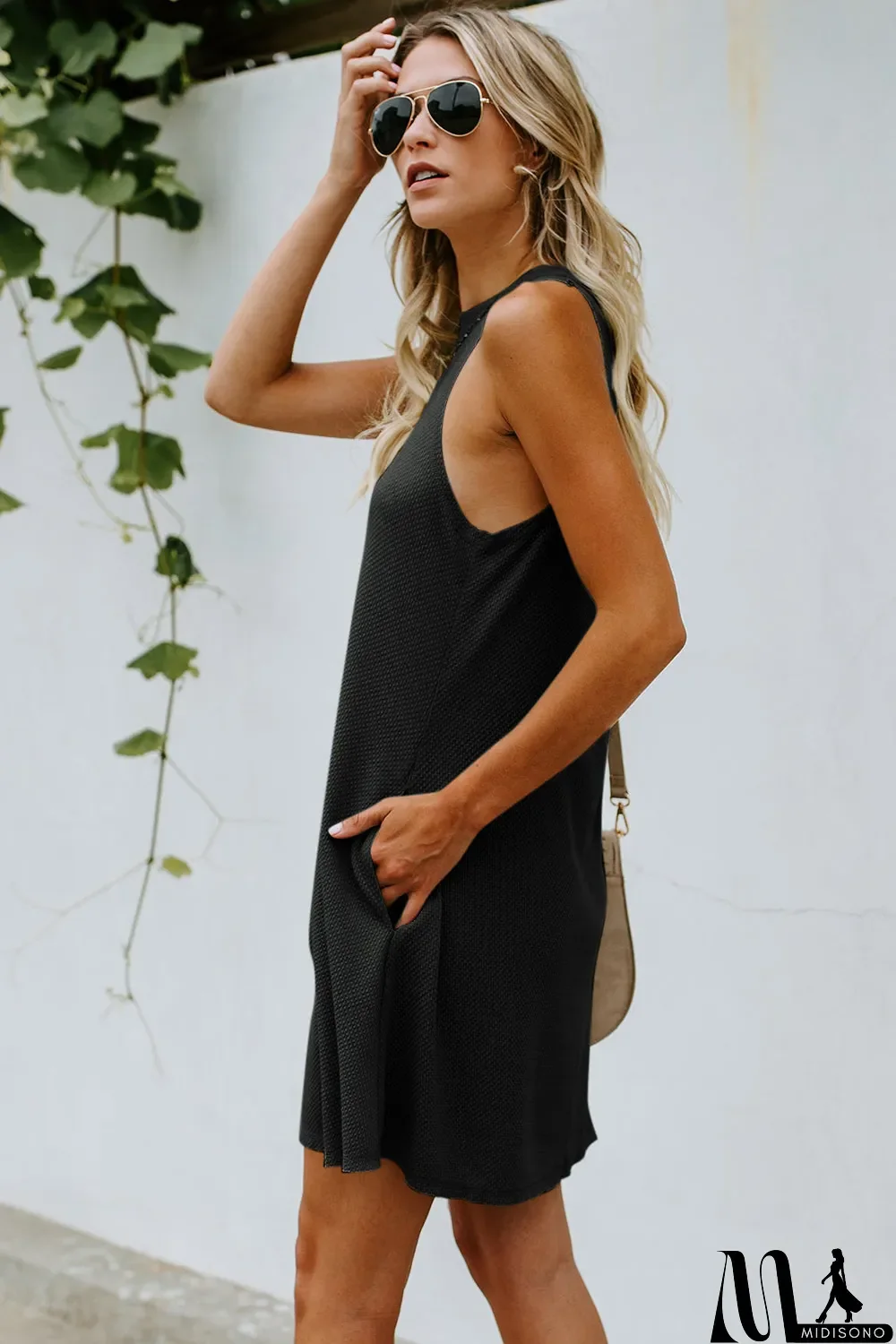 MidiSono - Crisscross Cut-out Back Knit Sleeveless Dress