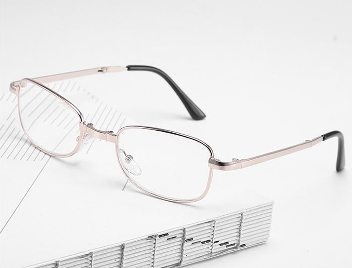 New for 2025 -Portable Quality Crystal Lenses Ultralight Foldable Reading Glasses