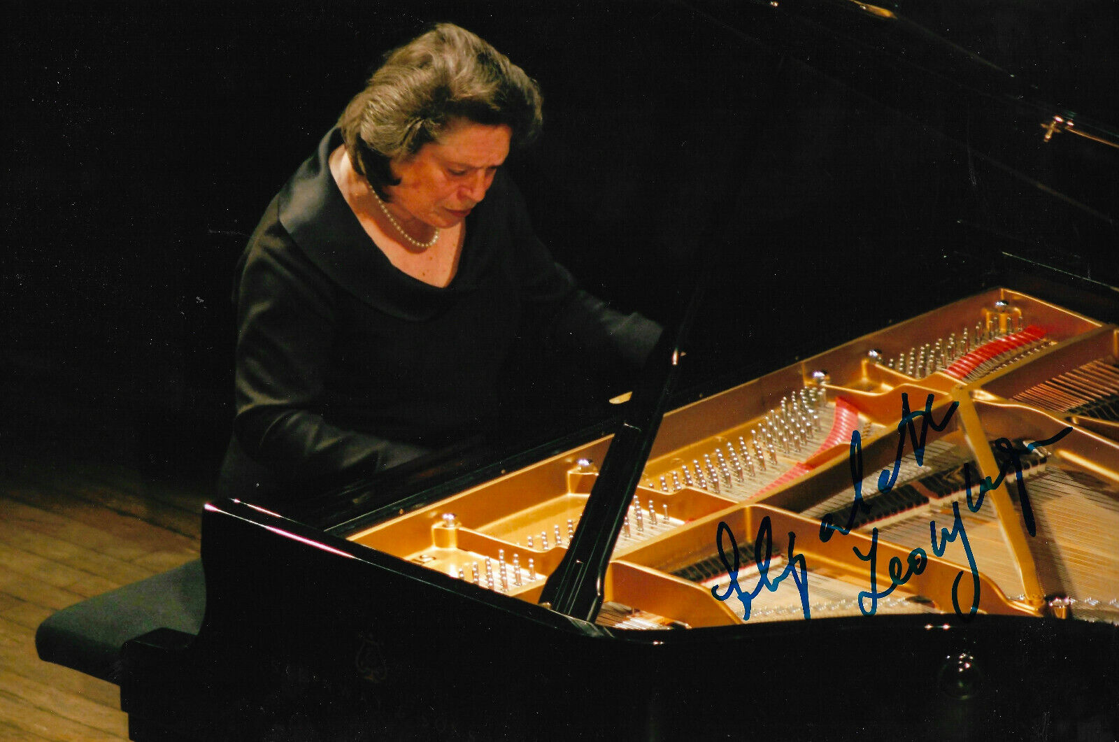 Elisabeth Leonskaja signed 8x12 inch Photo Poster painting autograph