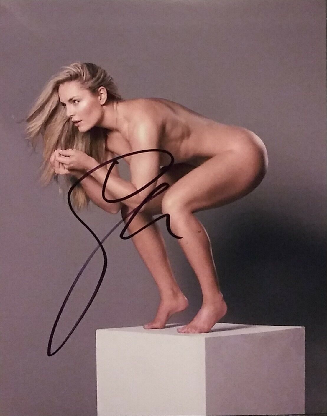 Lindsey Vonn signed 8 x 10