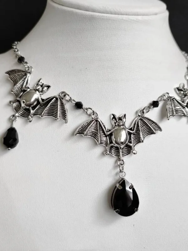 Bat Gem Witch Necklace-mysite