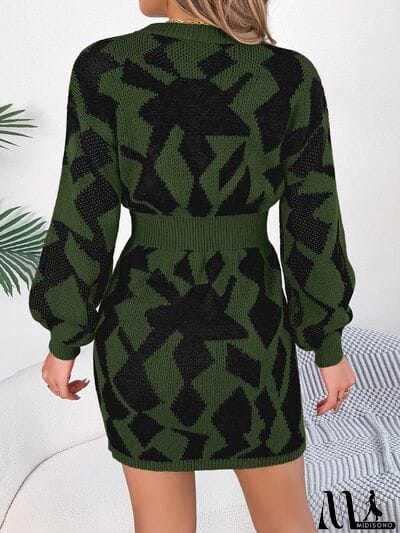 MidiSono - Contrast Round Neck Cutout Long Sleeve Mini Sweater Dress