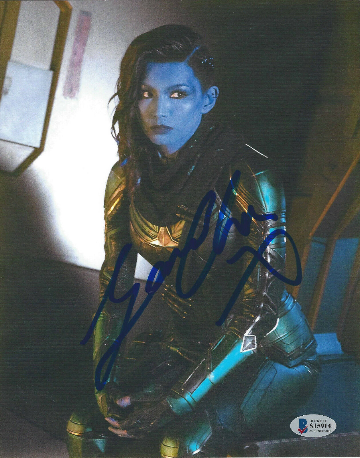 GEMMA CHAN SIGNED CAPTAIN MARVEL MINN-ERVA 8x10 Photo Poster painting 3 ACTRESS BECKETT COA BAS