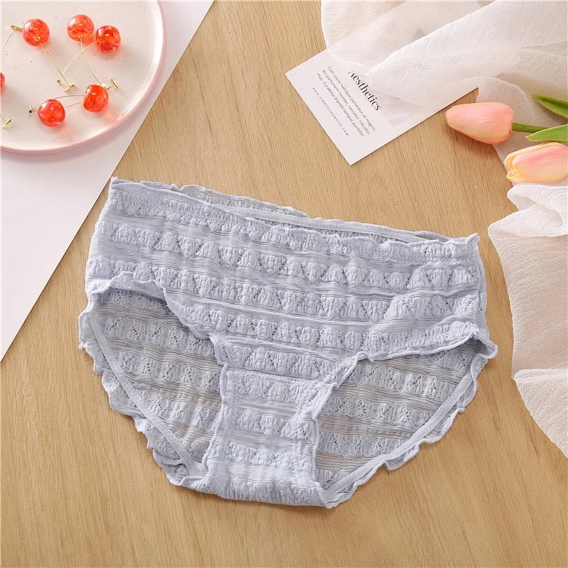 FINETOO Trendy 3D Crimping Panties Women M-XL Underpants Candy Color Underwear Soft Low-rise Ladies Briefs Female Lingerie 2021