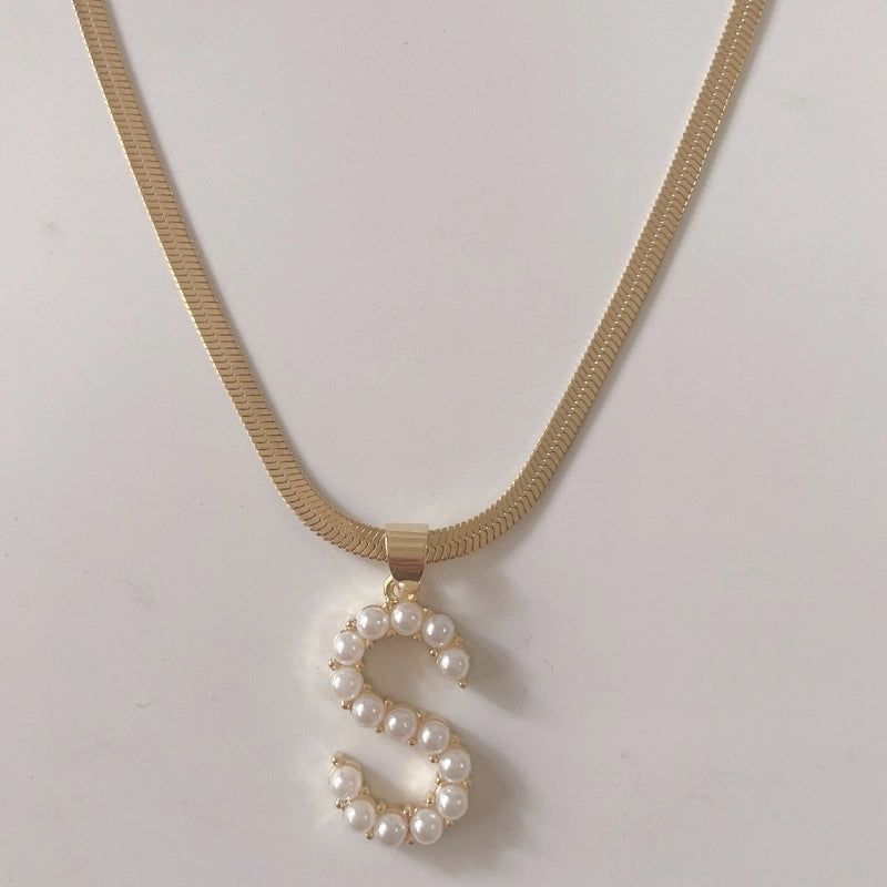 Elegant Luxurious Classic Style Letter Copper 14k Gold Plated Artificial Pearls Pendant Necklace In Bulk