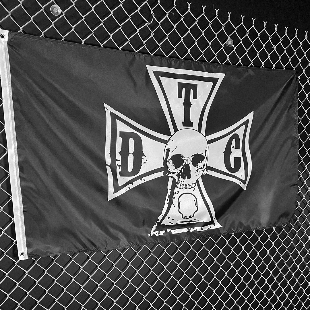 Livereid Dtc Cross Skull Print Hanging Flag Home Decor - Livereid