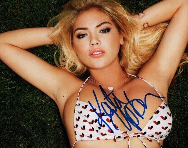 Kate Upton Signed - Autographed SI Sports Illustrated Swimsuit Model 8x10 Photo Poster painting