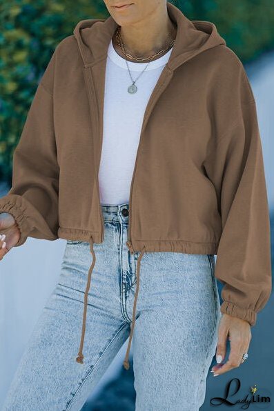 Fashionable and Minimalist Jacket