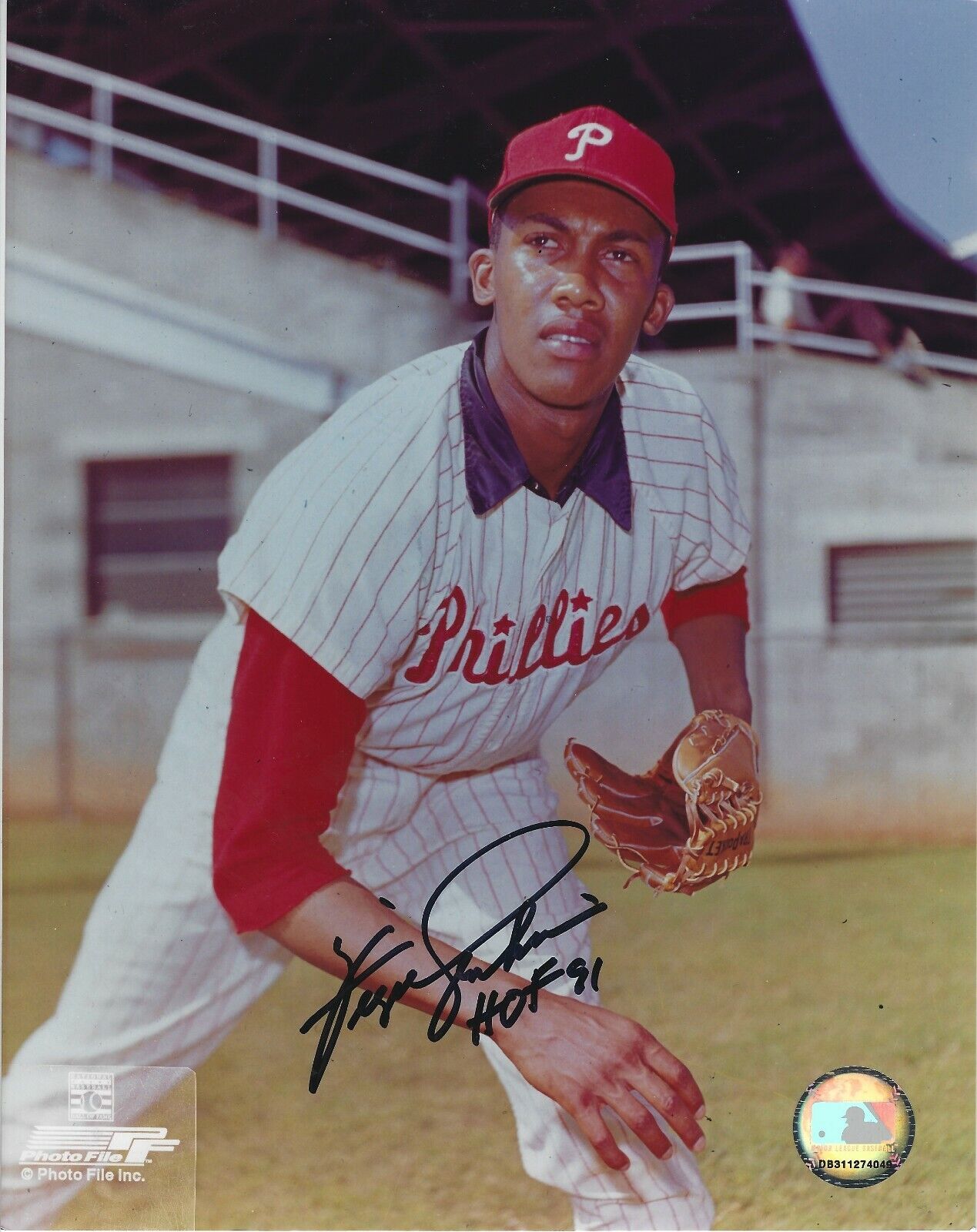 Autographed FERGIE JENKINS Philadelphia Phillies 8x10 Photo Poster painting- COA