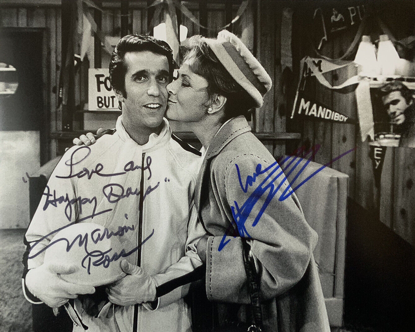 HENRY WINKLER & MARION ROSS SIGNED 8x10 Photo Poster painting HAPPY DAYS AUTHENTIC AUTOGRAPH COA