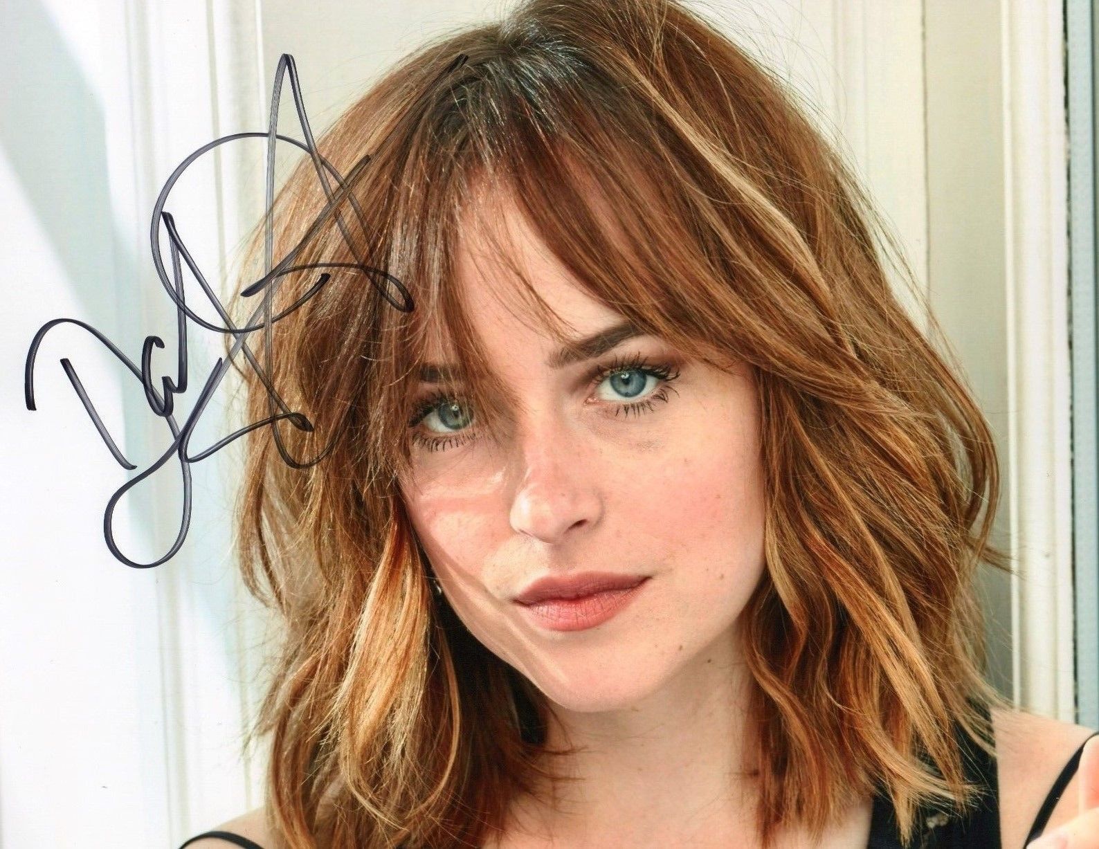 DAKOTA JOHNSON AUTOGRAPHED SIGNED A4 PP POSTER Photo Poster painting PRINT 3