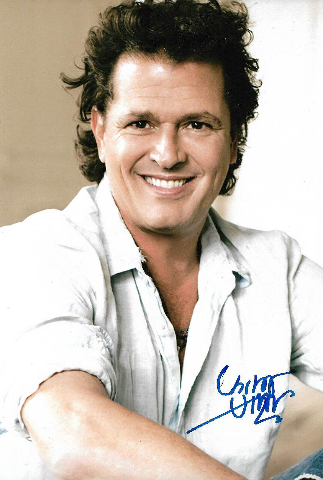 Carlos Vives signed 8x12 inch Photo Poster painting autograph