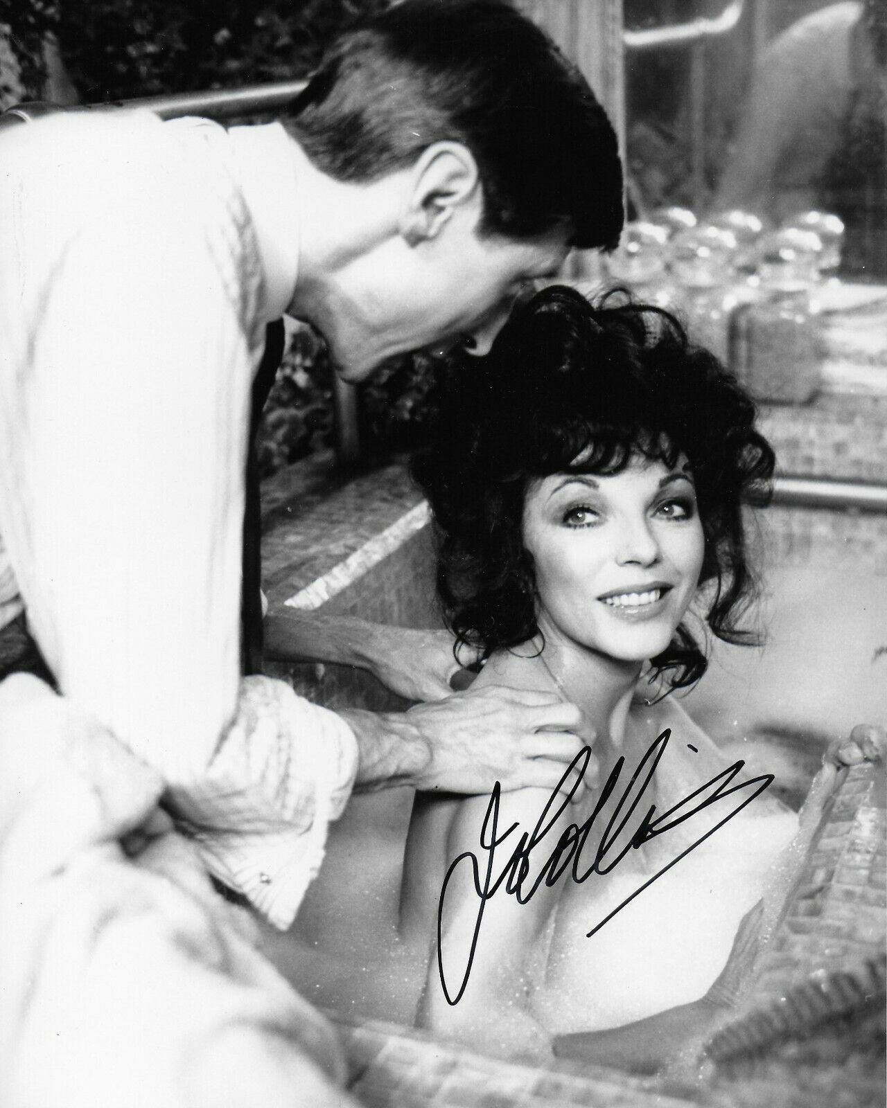 Joan Collins Original Autographed 8X10 Photo Poster painting #33 signed @Hollywood Show -Dynasty