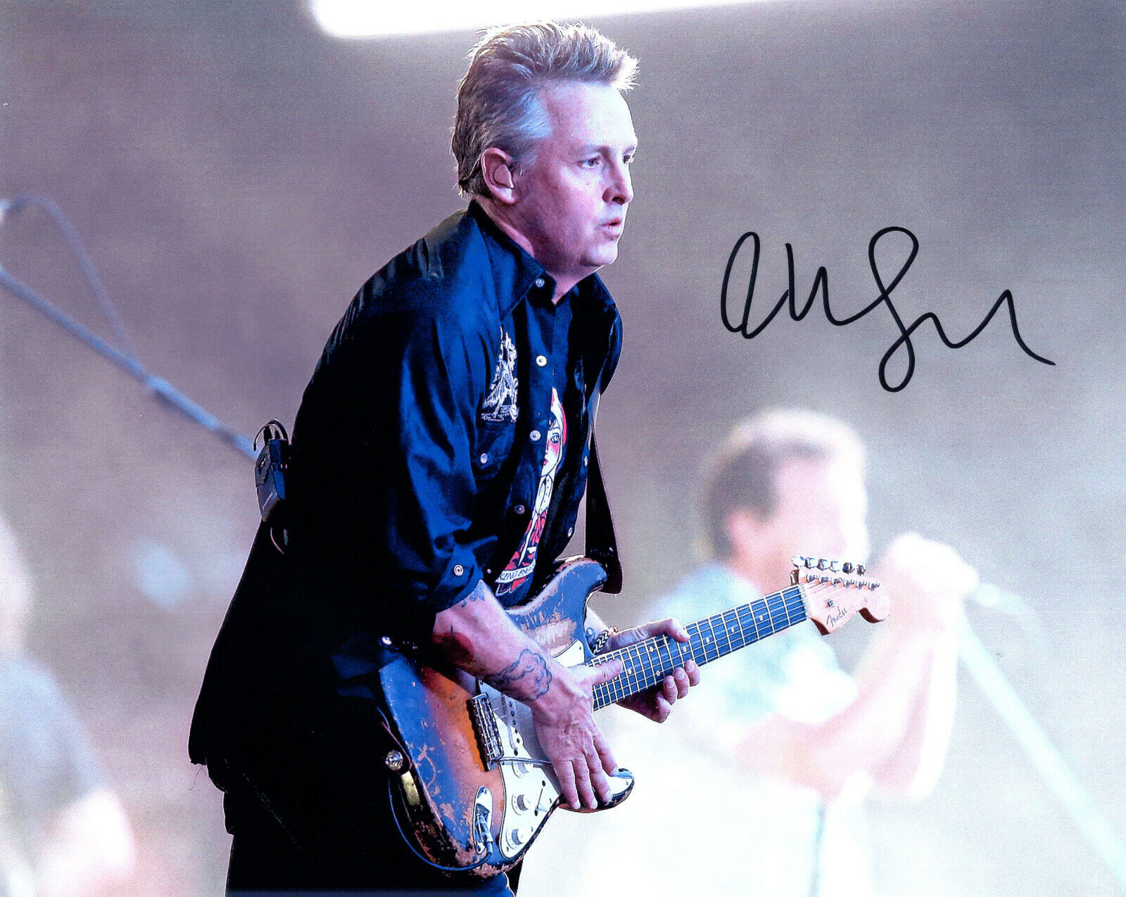 Original Signed Photo Poster painting of Mike McCready 10x8 + COA