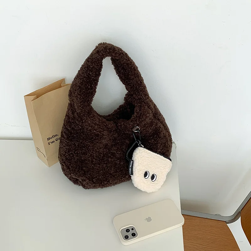 Mongw Mongw Version Of Autumn And Winter Large Capacity Lamb Velvet Hand Bag Female Commuting Simple Foreign Style Fashion Teddy Velvet Handbag