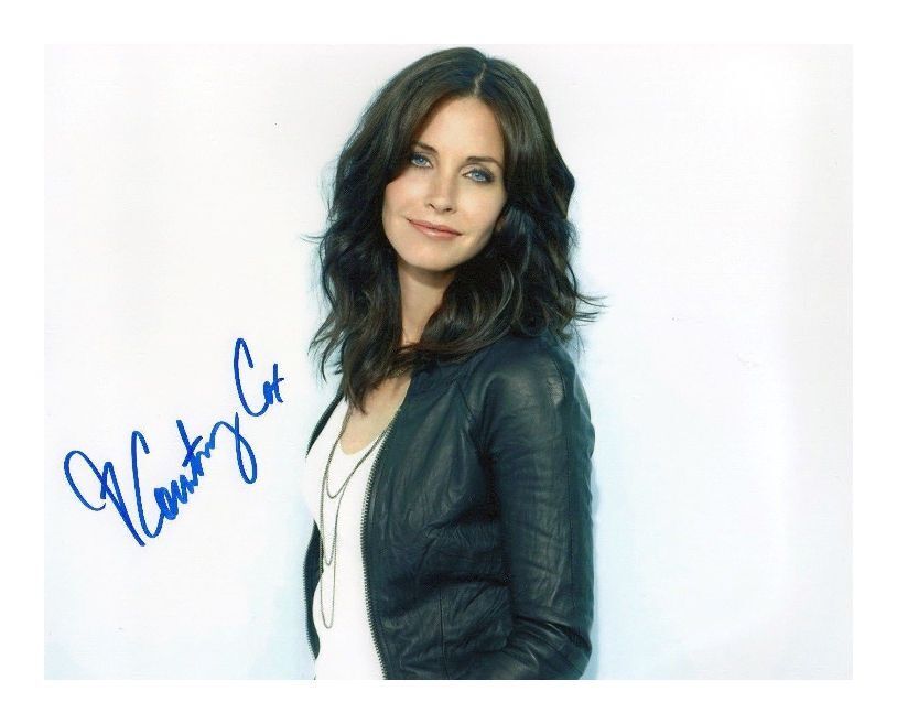 COURTENEY COX AUTOGRAPHED SIGNED A4 PP POSTER Photo Poster painting PRINT