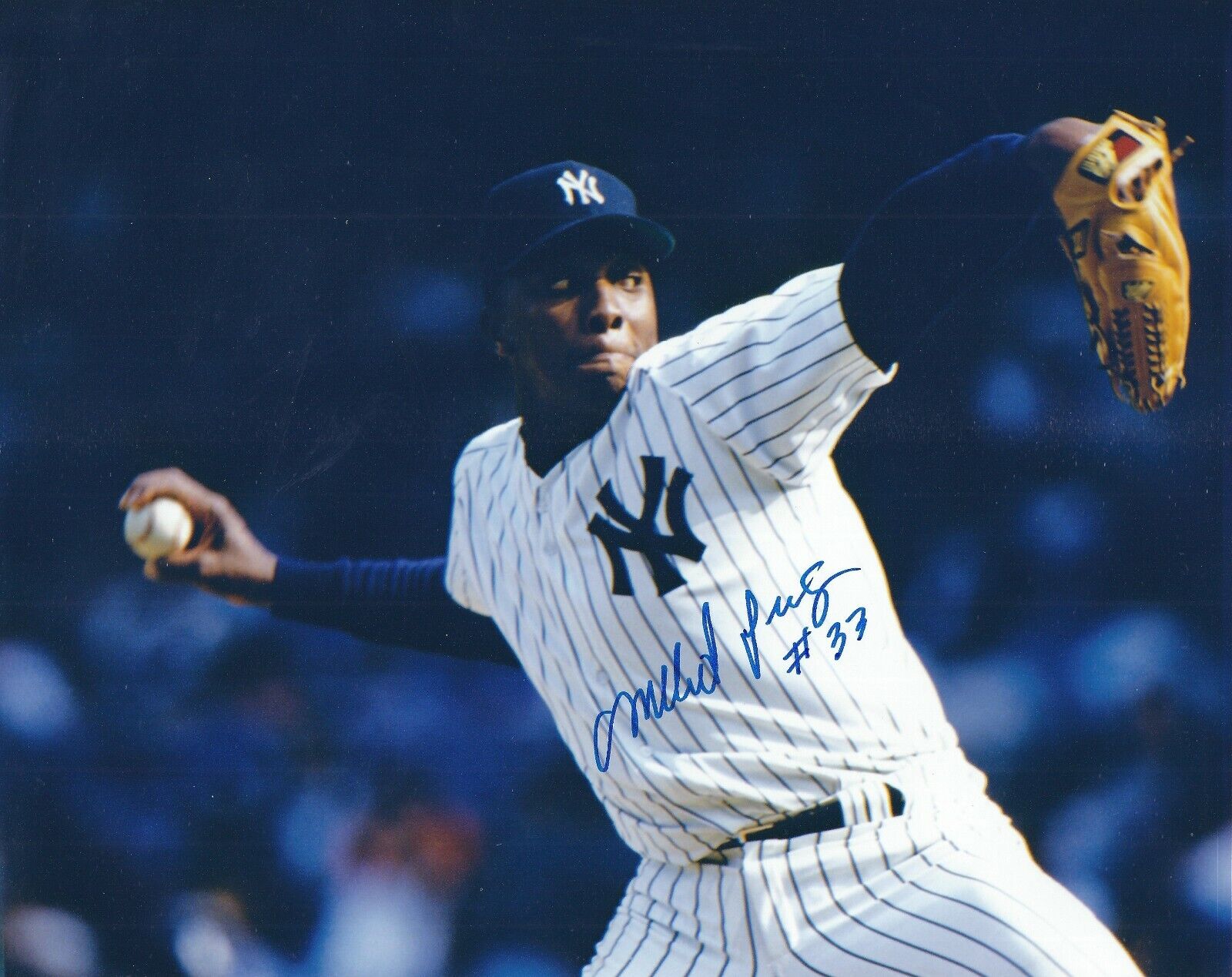 Signed 8x10 MELIDO PEREZ New York Yankees Autographed Photo Poster painting - COA