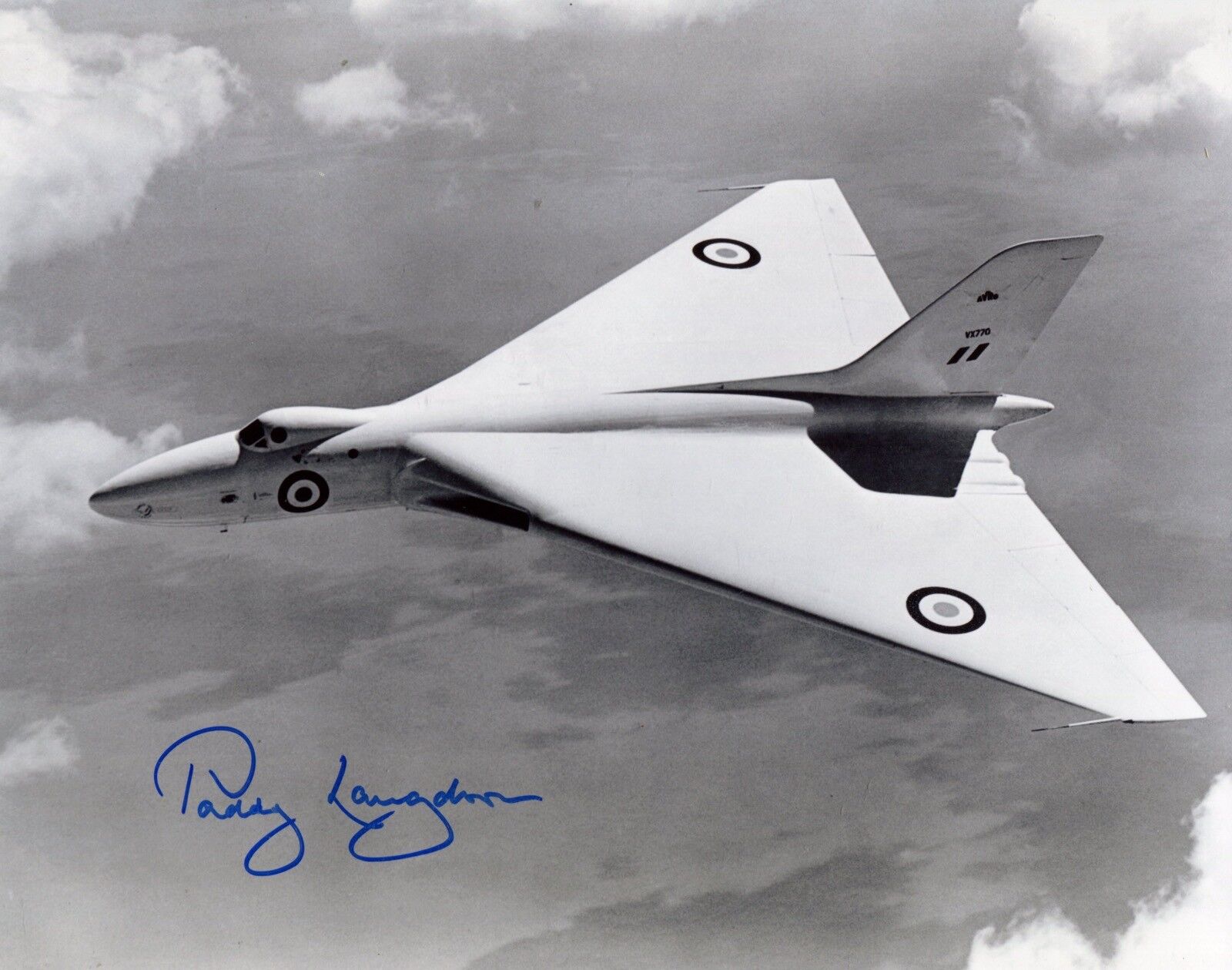 RAF 35, 101 & 50 Squadron Vulcan Bomber pilot Paddy Langdown signed Photo Poster painting