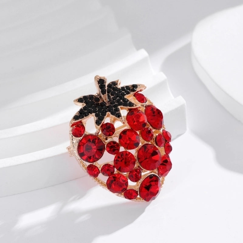 Casual Minimalist Cat Flower Strawberry Alloy Inlay Rhinestones Unisex Brooches