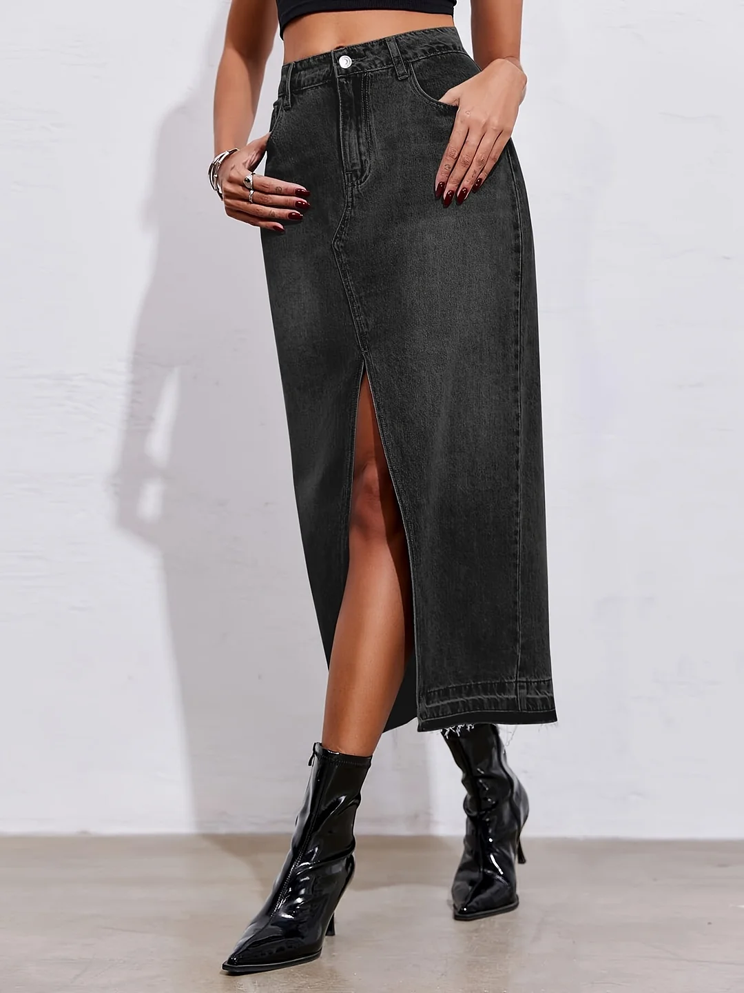 Women's High-Waisted Frayed Hem Denim Maxi Skirt - Long Length Streetwear Jean Skirt With Front Split, Ripped Detail, And Raw Hemline For Spring Summer Fall, High Waisted Skirt, Seasonal Fashion, Frayed Detail Skirt, Stretch Fabric | IFYHOME