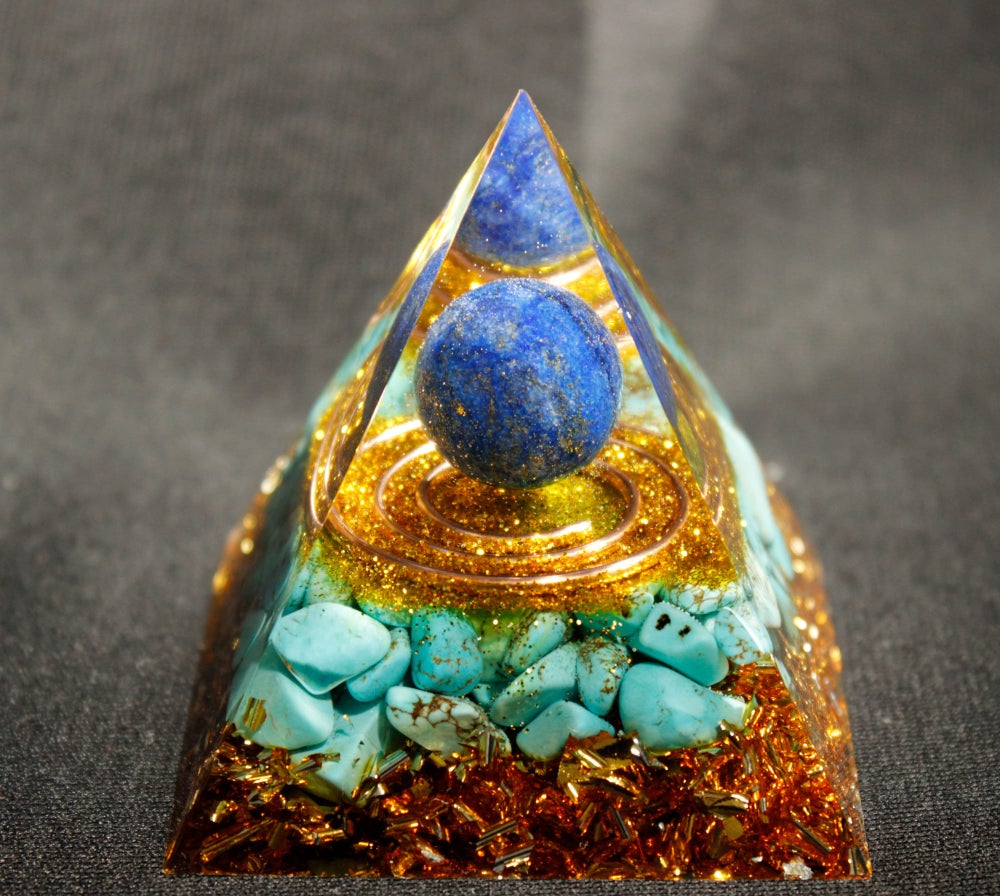 

Orgone Pyramid Chakra - Turquoise-Gold, 501 Original