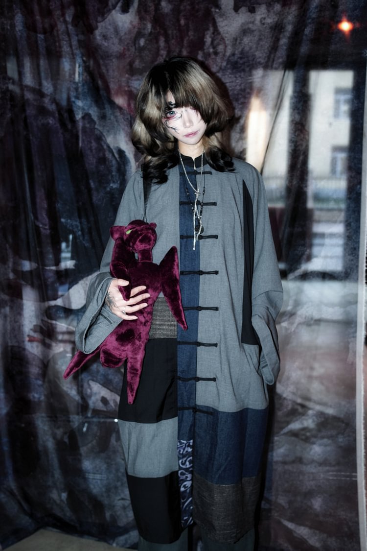 EZZAT Bastet Bag - 4 Recycled Water Bottles - Purple