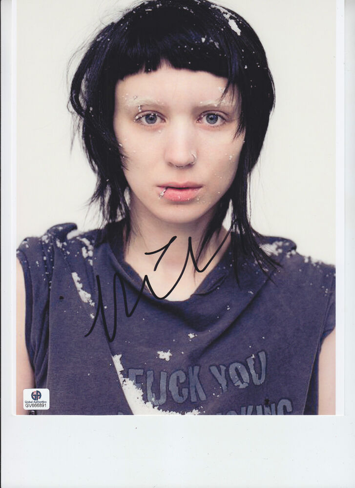 Rooney Mara - The Girl With The Dragon Tattoo - signed 8x10 GAI