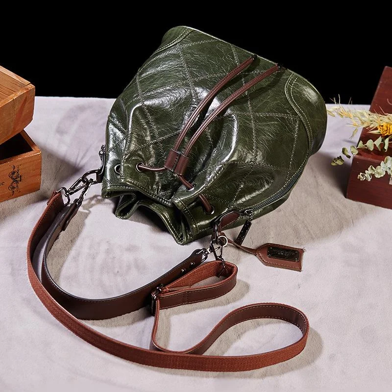 Retro Fashion Shoulder Slung Large Capacity Cable Embroidered Plaid Bucket