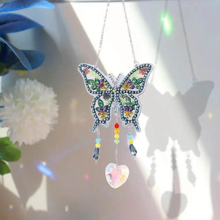 DIY Crystal Light Catching Jewelry Ornaments Wind Chime Pendant (Butterfly)