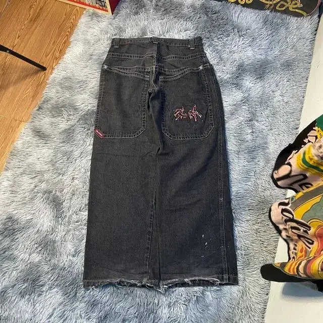 Megaarcadee Hip Hop Gothic Jeans Streetwear Retro Flame Skull Pattern Embroidered Loose Harajuku Jeans Men Women Wide Pants Trousers