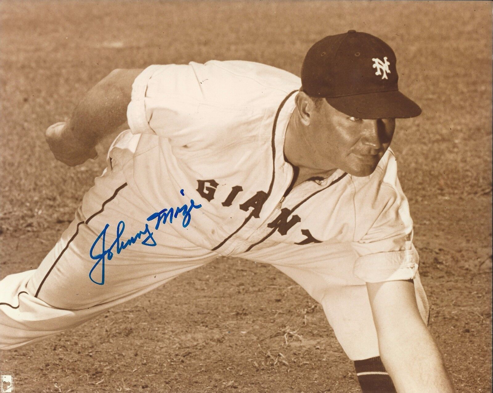 AUTOGRAPHED 8x10 JOHNNY MIZE New York Giants Photo Poster painting W/COA