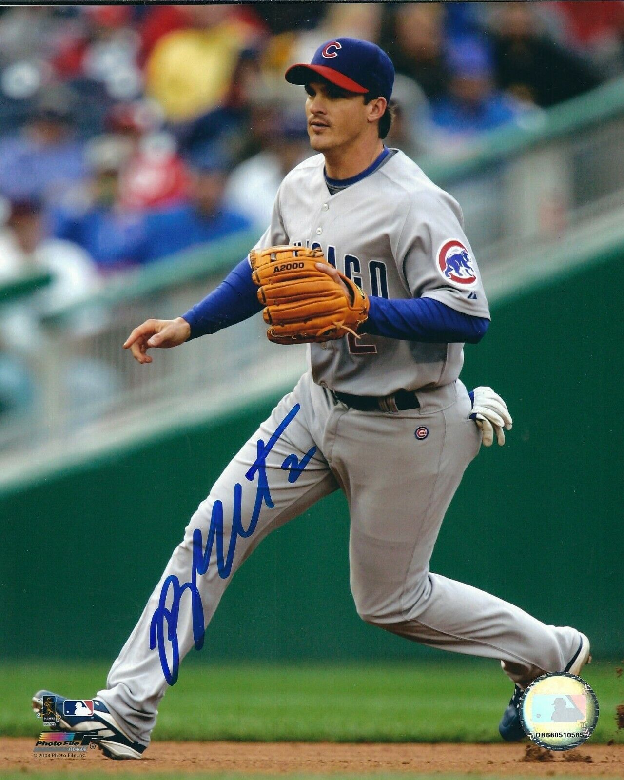 Autographed 8x10 RYAN THERIOT Chicago Cubs Autographed Photo Poster painting - COA