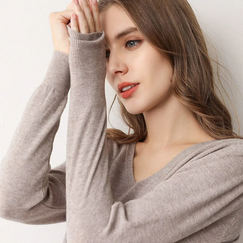 Women Sweater 2020 New V-neck Female Long-sleeved Knitted Pullover Jumper Pull Femme Clothes White Loose Thin Good Quality