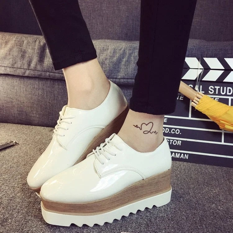35-39 Spring Casual Solid Flat Women Shoes Patent Leather Lace-Up Loafers Flat Platforms British Style Ladies Oxfords