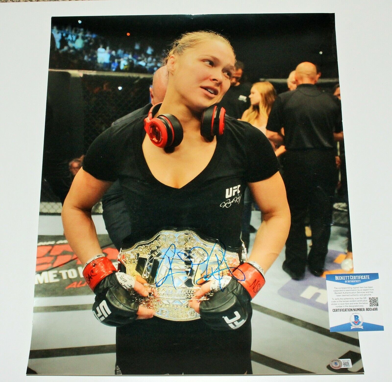 RONDA ROUSEY SIGNED UFC FIGHTING CHAMPION 16x20 Photo Poster painting BECKETT COA