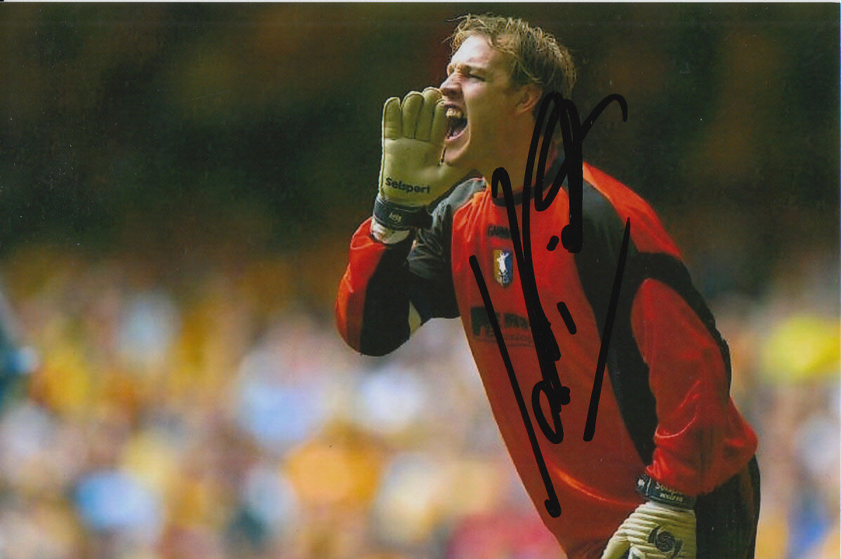 MANSFIELD TOWN HAND SIGNED KEVIN PILKINGTON 6X4 Photo Poster painting 1.