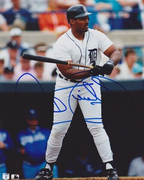 Cecil Fielder Signed - Autographed Detroit Tigers 8x10 inch Photo Poster painting