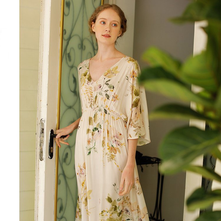 Women's New trends satin floral printed V-neck elegant Sleepwear skirt