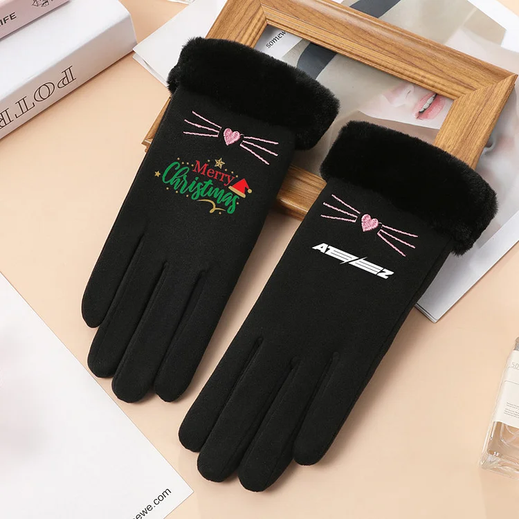 ATEEZ Christmas Plush Gloves officialateezshop