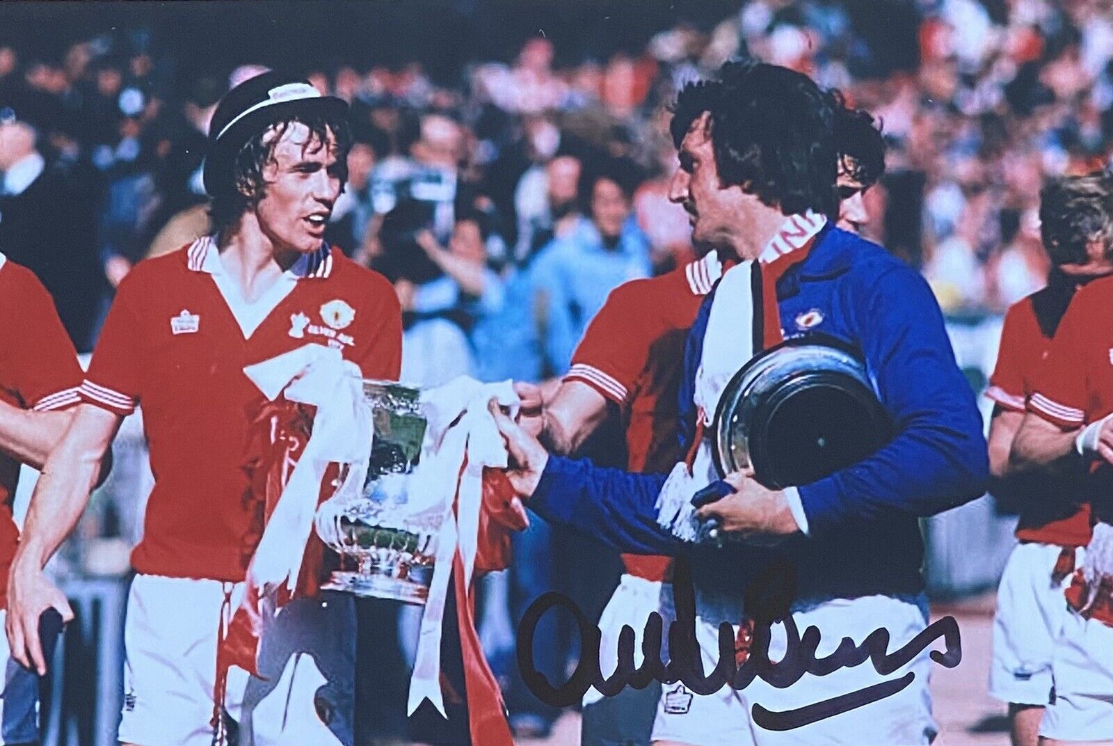 Alex Stepney Genuine Hand Signed Manchester United 6X4 Photo Poster painting 2