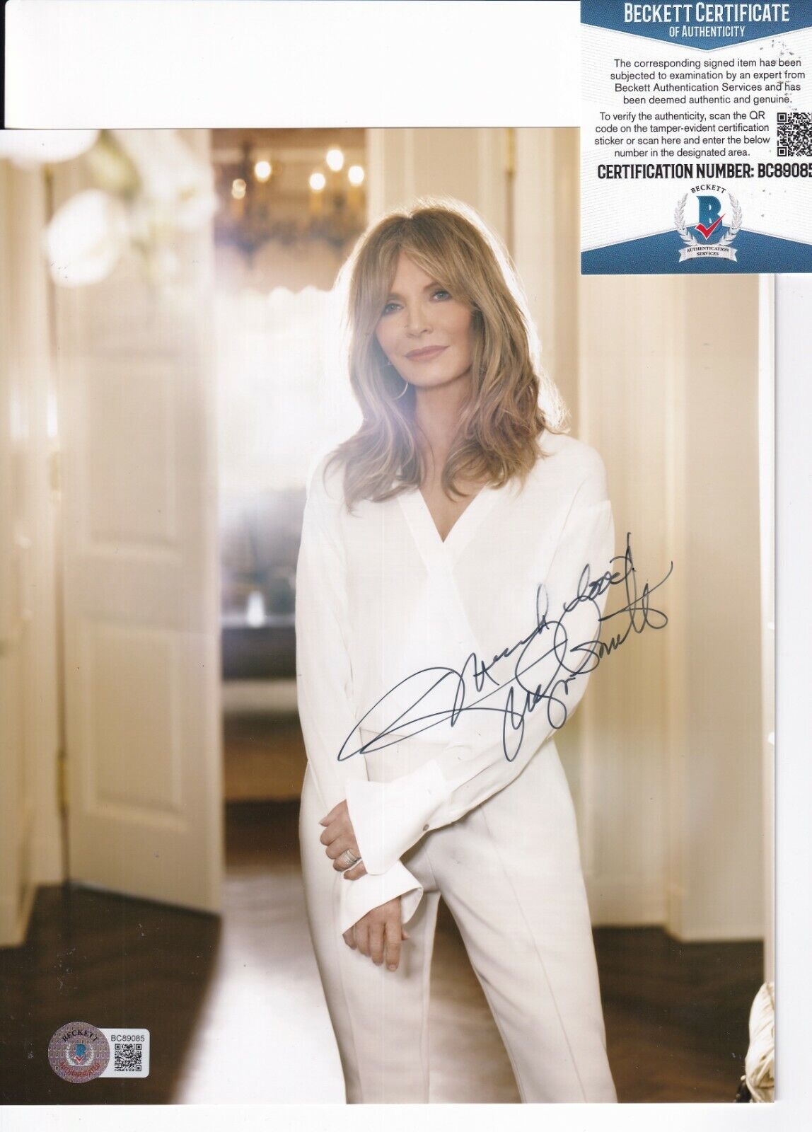 JACLYN SMITH signed (THE NIGHT THEY SAVED CHRISTMAS) 8X10 Photo Poster painting BECKETT BC89085