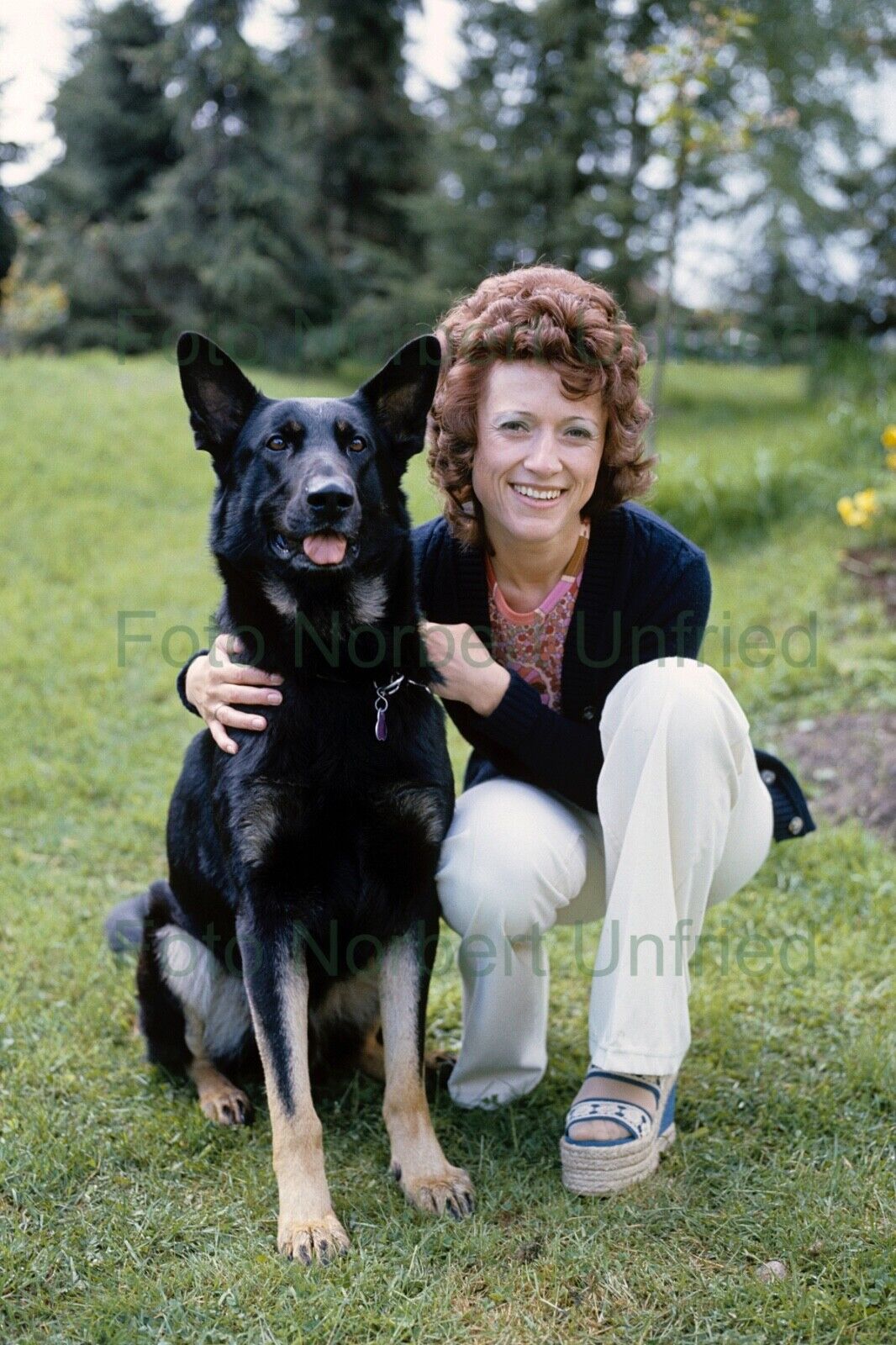 Renate Kern With Shepherd 20 X 30 CM Press Photo Poster painting Without Autograph Nr 2-5