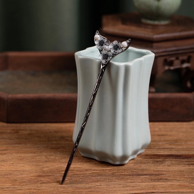 Women’s Chinoiserie Retro Flower Butterfly Fish Tail Alloy Tassel Inlay Pearl Hairpin