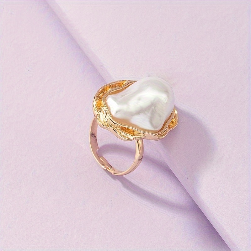 1pc Baroque Style Adjustable Faux Pearl Ring, Golden Shell Design, Unique Shape, Vintage Vacation Accessory For Spring\u002FSummer Season