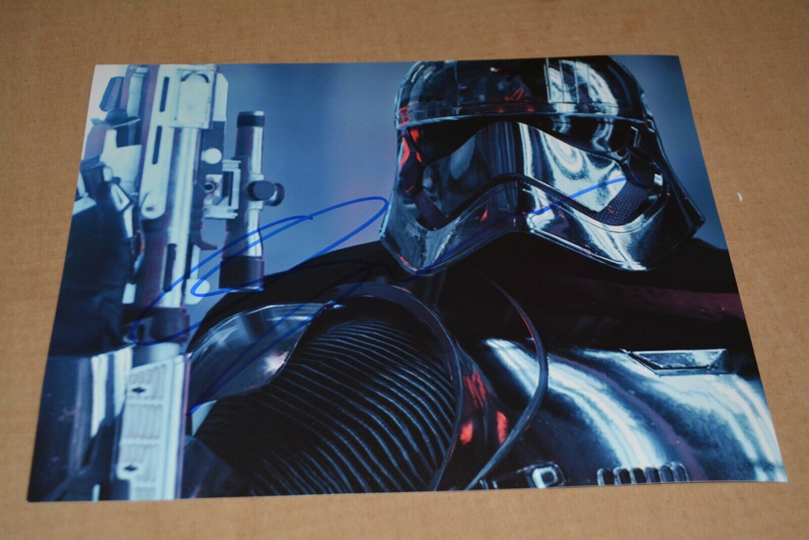 GWENDOLINE CHRISTIE signed autograph 8x10 20x25 cm In Person STAR WARS Phasma