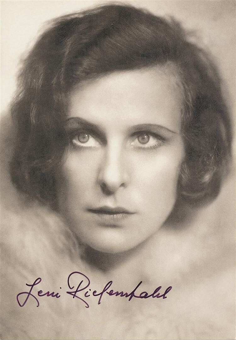 LENI RIEFENSTAHL Signed Photo Poster paintinggraph - Nazi Film Maker / Photo Poster paintinggrapher - Preprint